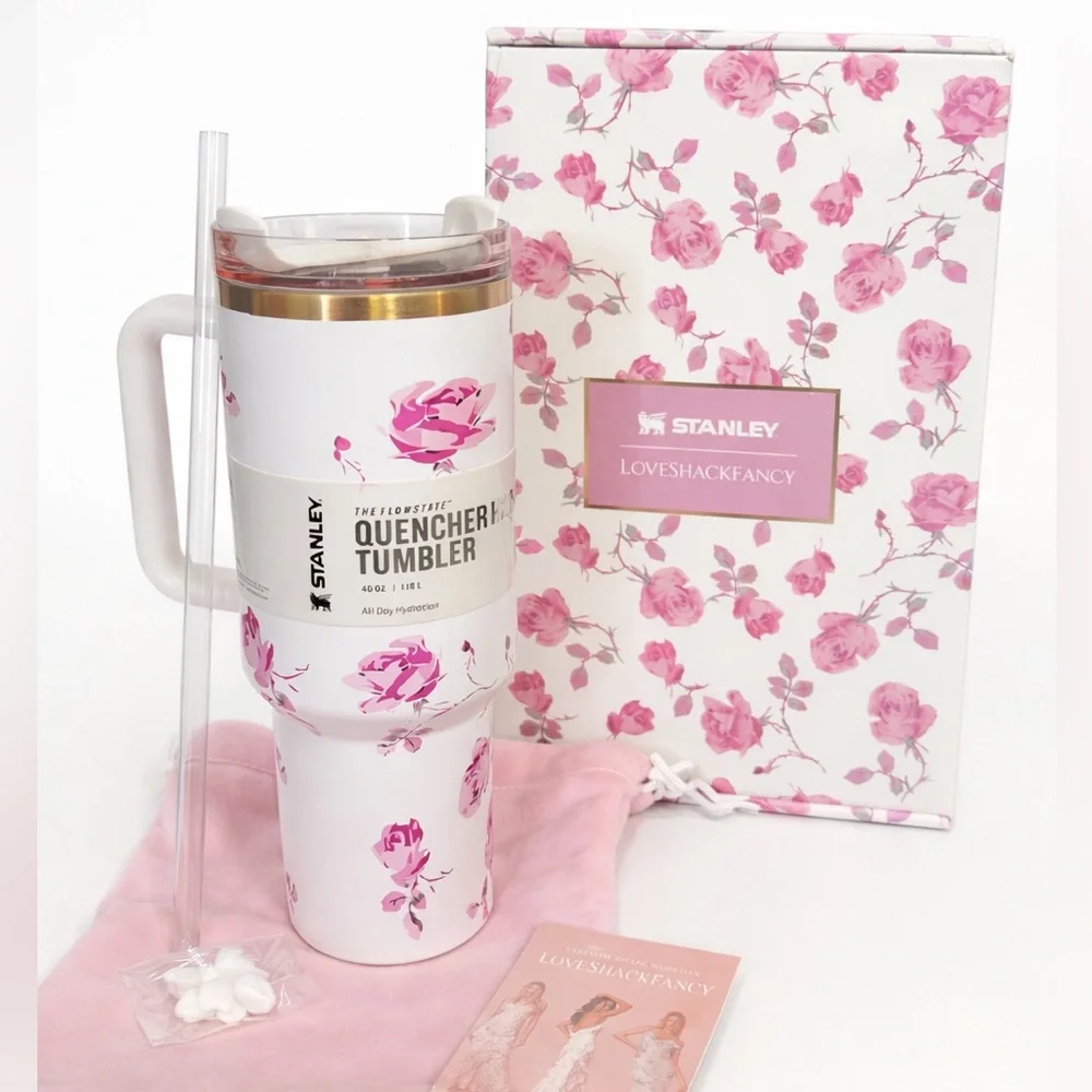 Stanley x LoveShackFancy 40oz Quencher H2.0 Ribbon Rosa Tumbler - Picture 2 of 5